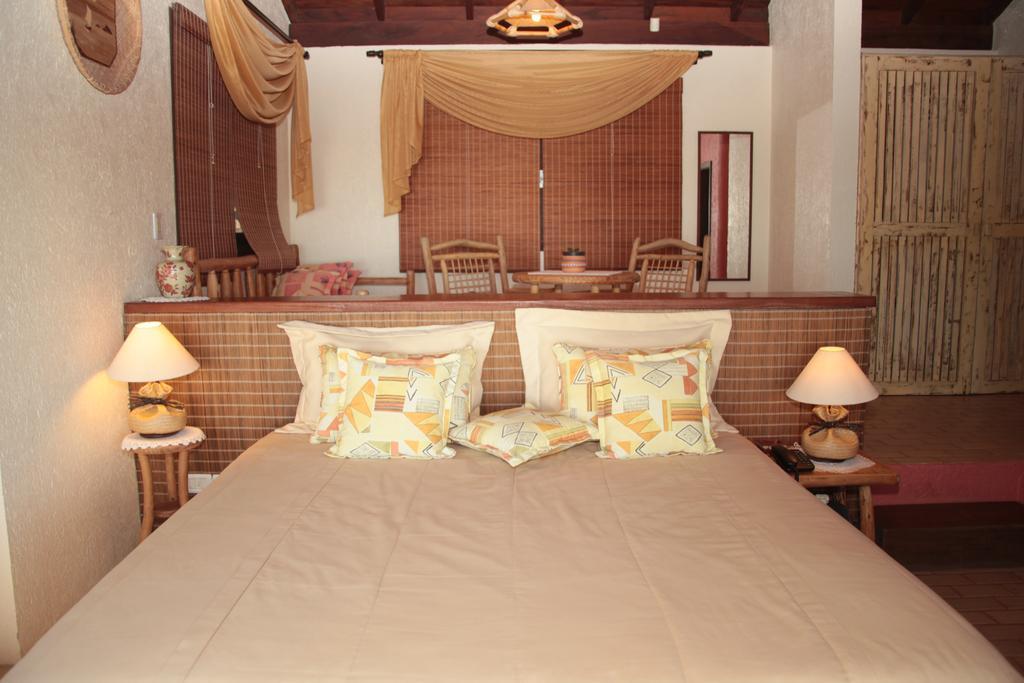 Bangalore Suites Garopaba Extérieur photo